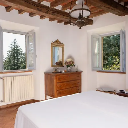 Villa La Rassinata 8, Emma *